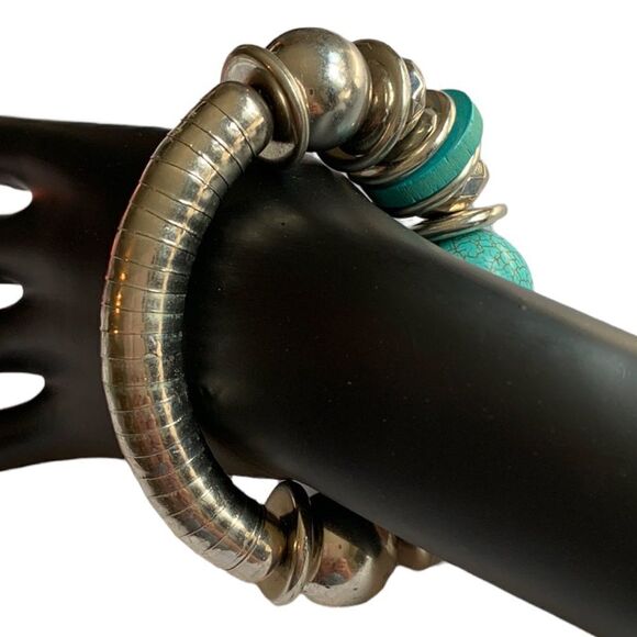 WOMEN’S Turquoise and Silver Elastic Chunky Bracelet Boho Style - Picture 3 of 4